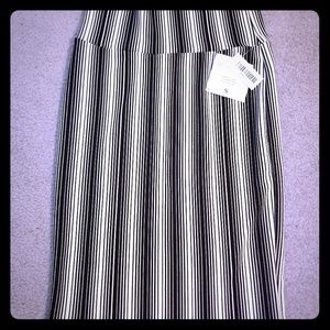 LuLaRoe Cassie skirt NWT